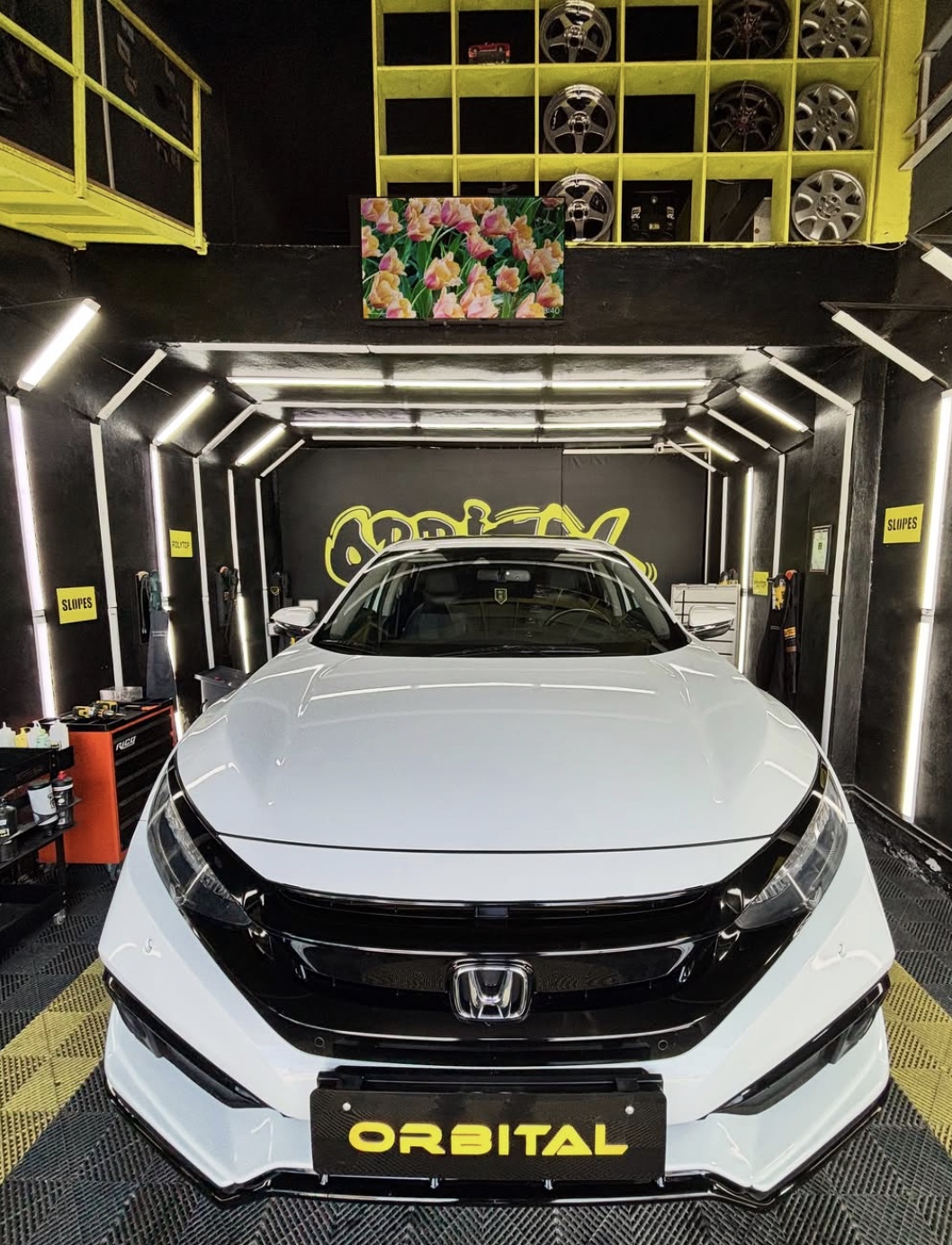 Honda Civic Aydınlatma Tüneli